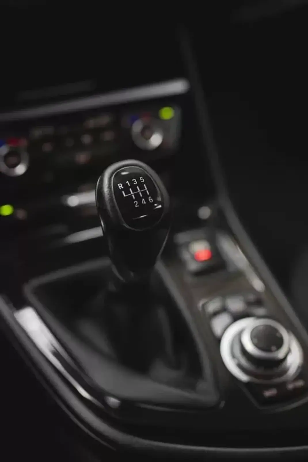 BMW 216 Active Tourer 2015 - 12750 EUR, 196513 km - AUTO.MOTO.pt - 196513km - foto 10 de 43