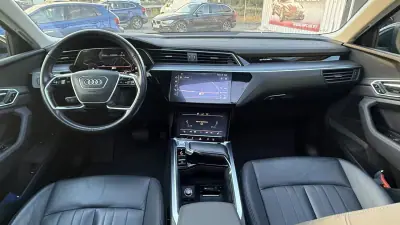 Audi e-tron 2019 - 27990 EUR, 99000 km - AUTO.MOTO.pt - 99000km - foto 20 de 33
