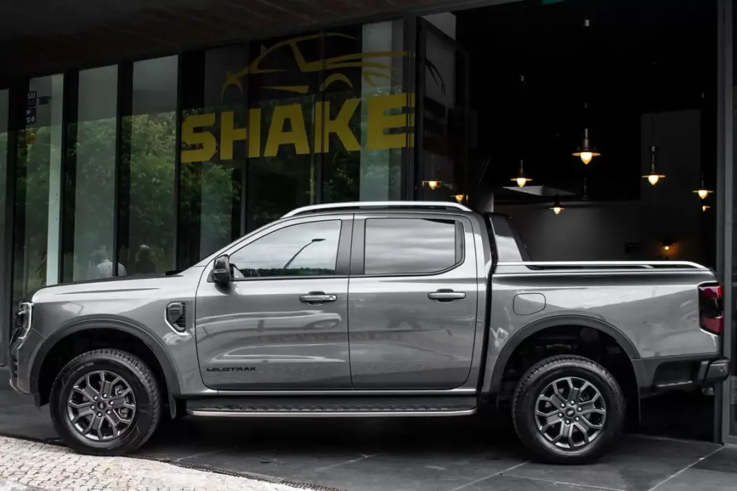 Ford Ranger 2024 - 49990 EUR, 51101 km - AUTO.MOTO.pt - 51101km - foto 2 de 46
