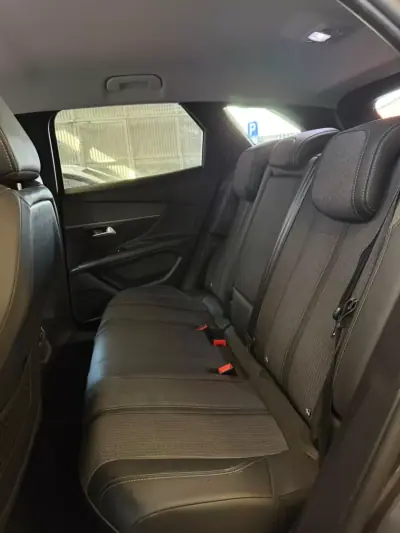 Peugeot 3008 2021 - 18900 EUR, 145000 km - 145000km - foto 9 de 9
