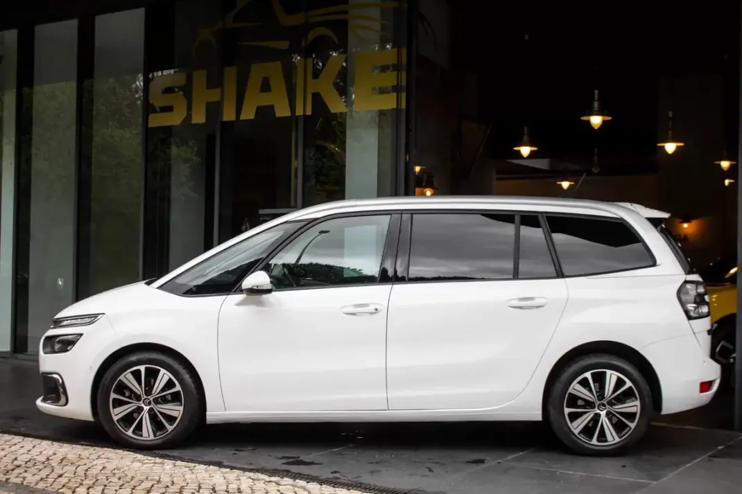 Citroën C4 Spacetourer 2019 - 10550 EUR, 304577 km - AUTO.MOTO.pt - 304577km - foto 2 de 45