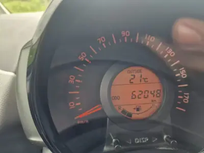 Peugeot 108 2021 - 11000 EUR, 62048 km - AUTO.MOTO.pt - 62048km - foto 24 de 32