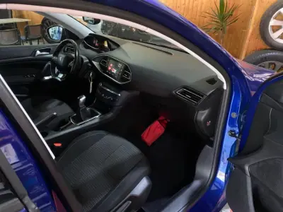 Peugeot 308 2018 - 13900 EUR, 114000 km - 114000km - foto 19 de 19