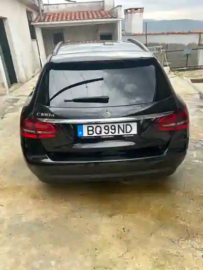 Mercedes-Benz C 180 2019 - 16500 EUR, 215000 km - AUTO.MOTO.pt - 215000km - foto 5 de 13