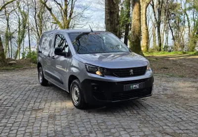 Peugeot PARTNER PREMIUM C/IVA 3L 1.5BLUEHDI 2023 - 14450 EUR, 144000 km - AUTO.MOTO.pt - 144000km - foto 2 de 13