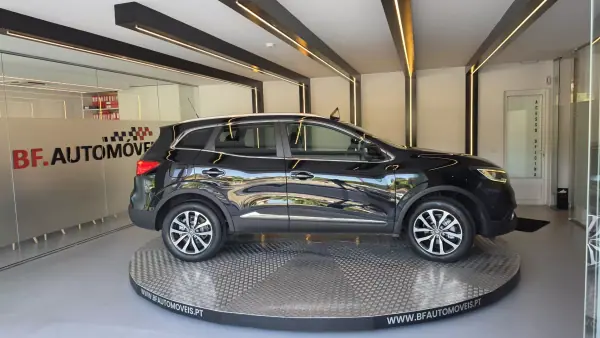 Renault Kadjar 2018 - 15500 EUR, 107700 km - AUTO.MOTO.pt - 107700km - foto 8 de 56