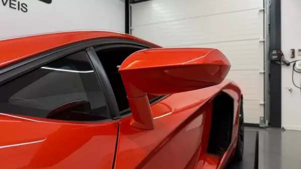 Lamborghini Aventador 2012 - 349900 EUR, 17929 km - AUTO.MOTO.pt - 17929km - foto 8 de 39