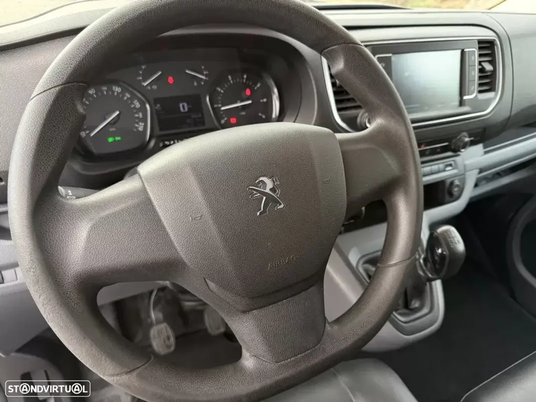 Peugeot EXPERT 1.6 BlueHDi L2H1 Premium 2019 - 12900 EUR, 173010 km - AUTO.MOTO.pt - 173010km - foto 19 de 21