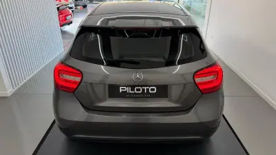 Mercedes-Benz A 180 2014 - 13990 EUR, 259250 km - AUTO.MOTO.pt - 259250km - foto 8 de 29