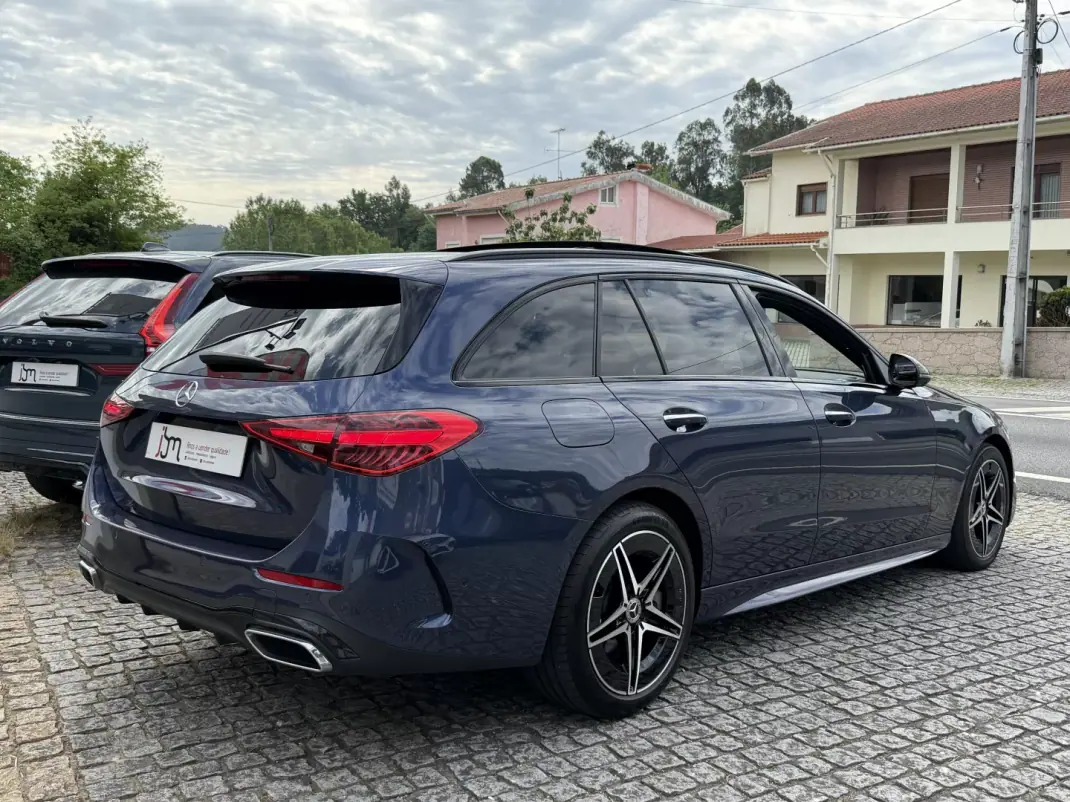 Mercedes-Benz C 300e 2024 - 51500 EUR, 26210 km - AUTO.MOTO.pt - 26210km - foto 3 de 22