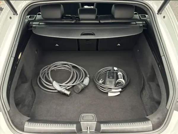 Mercedes-Benz CLA 250 2023 - 32000 EUR, 128000 km - AUTO.MOTO.pt - 128000km - foto 18 de 19