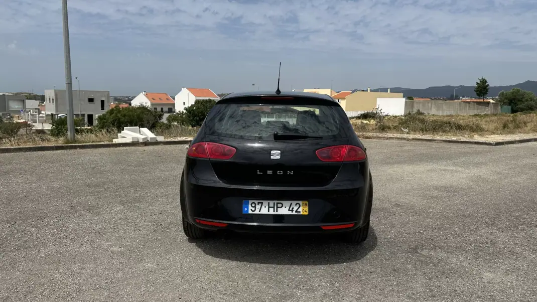 SEAT Leon 2009 - 6900 EUR, 250000 km - 250000km - foto 29 de 30
