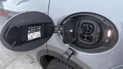 Jaguar E-Pace 2023 - 45500 EUR, 40380 km - AUTO.MOTO.pt - 40380km - foto 20 de 38