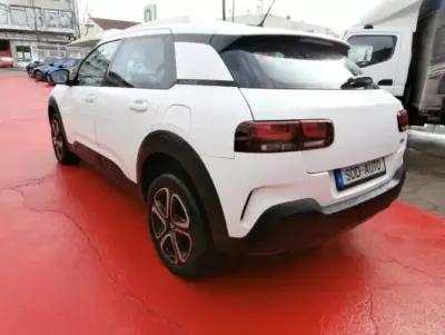 Citroën C4 Cactus 2020 - 11600 EUR, 185708 km - AUTO.MOTO.pt - 185708km - foto 5 de 26