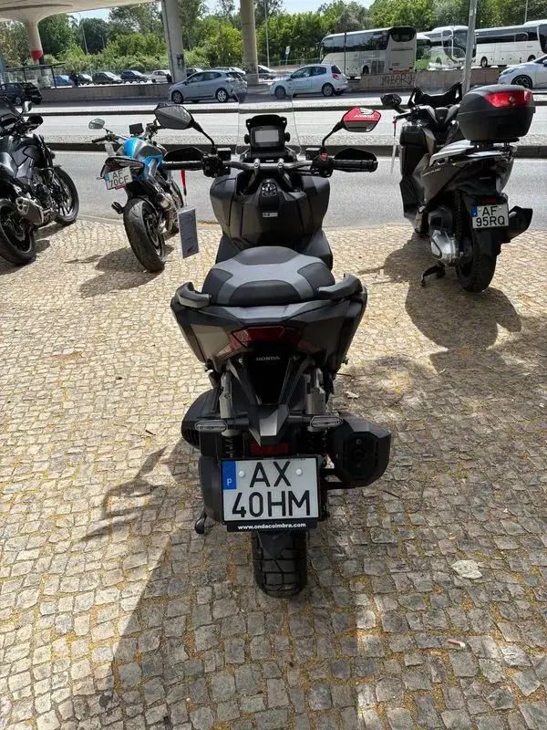 Honda ADV 150 2023 - 5300 EUR, 16240 km - AUTO.MOTO.pt - 16240km - foto 2 de 14