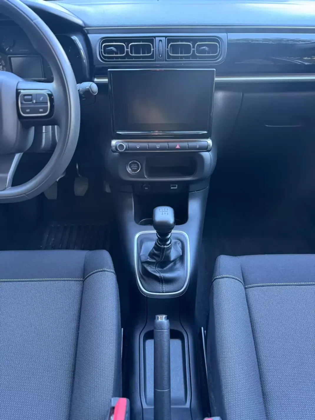 Citroën C3 2022 - 15500 EUR, 10824 km - AUTO.MOTO.pt - 10824km - foto 15 de 19