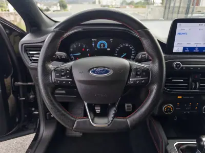 Ford Focus 2020 - 15990 EUR, 97000 km - AUTO.MOTO.pt - 97000km - foto 18 de 42