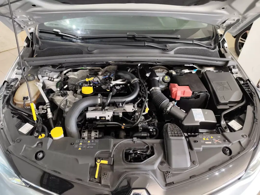 Renault Clio 2021 - 12750 EUR, 76000 km - 76000km - foto 24 de 24