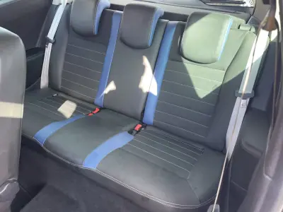 Renault Clio 2011 - 8750 EUR, 227156 km - AUTO.MOTO.pt - 227156km - foto 9 de 13