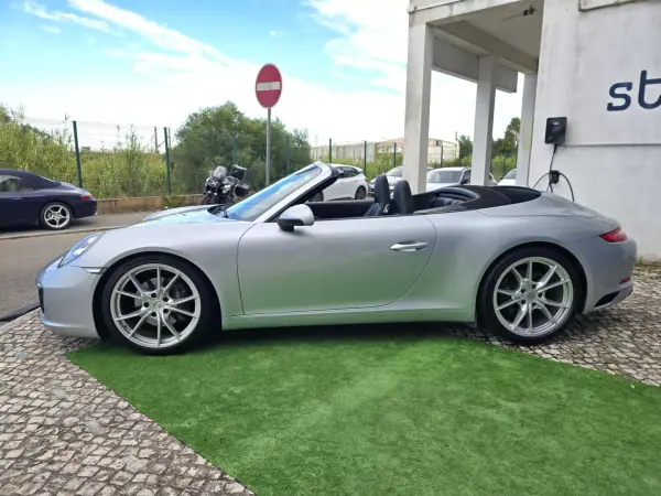 Porsche 911 2018 - 119950 EUR, 78000 km - AUTO.MOTO.pt - 78000km - foto 6 de 11