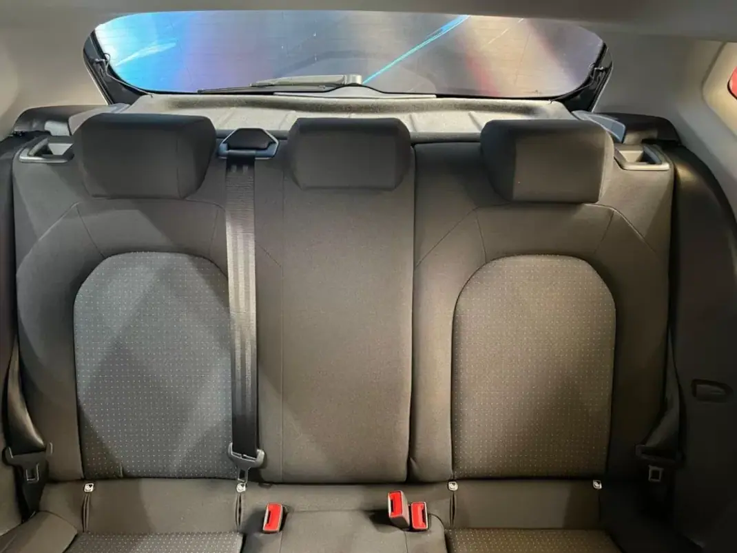 SEAT Ibiza 2024 - 17999 EUR, 1000 km - AUTO.MOTO.pt - 1000km - foto 28 de 40