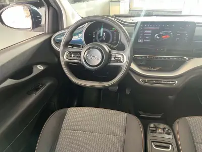Fiat 500e 2021 - 18600 EUR, 45555 km - 45555km - foto 9 de 25