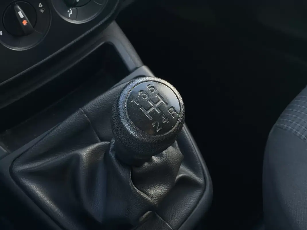Citroën Nemo 2017 - 6990 EUR, 214200 km - 214200km - foto 16 de 18