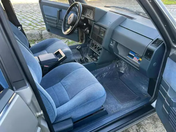 Alfa Romeo 90 1988 - 18900 EUR, 27700 km - AUTO.MOTO.pt - 27700km - foto 26 de 60