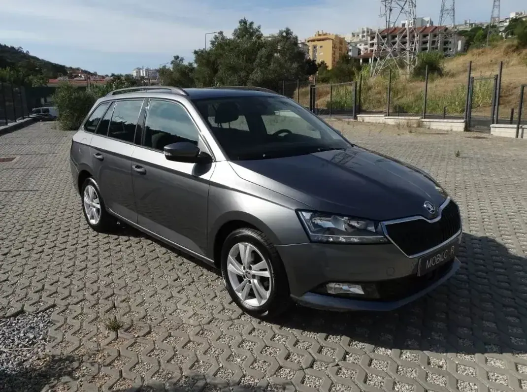 Skoda Fabia Break 2022 - 14500 EUR, 56551 km - 56551km - foto 21 de 26