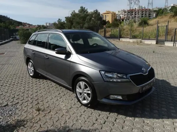 Skoda Fabia Break 2022 - 14500 EUR, 56551 km - AUTO.MOTO.pt - 56551km - foto 21 de 26