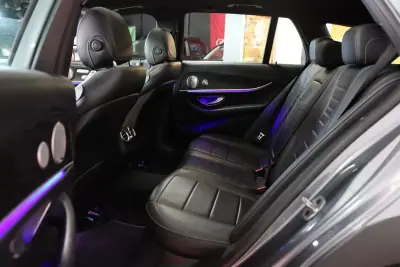 Mercedes-Benz E 220 2018 - 29900 EUR, 230000 km - AUTO.MOTO.pt - 230000km - foto 10 de 32