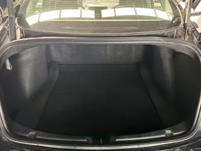 Tesla Model 3 2022 - 30990 EUR, 105300 km - AUTO.MOTO.pt - 105300km - foto 23 de 26