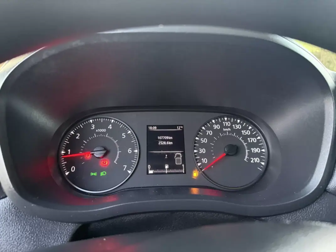 Renault Master 2.3 Dci L3 3.5T 135 cv C.Dupla 2020 - 25610 EUR, 107000 km - AUTO.MOTO.pt - 107000km - foto 3 de 29