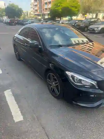 Mercedes-Benz CLA 200 2019 - 26000 EUR, 101000 km - AUTO.MOTO.pt - 101000km - foto 4 de 10