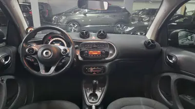 Smart Fortwo Cabrio 2021 - 14990 EUR, 68000 km - 68000km - foto 6 de 27