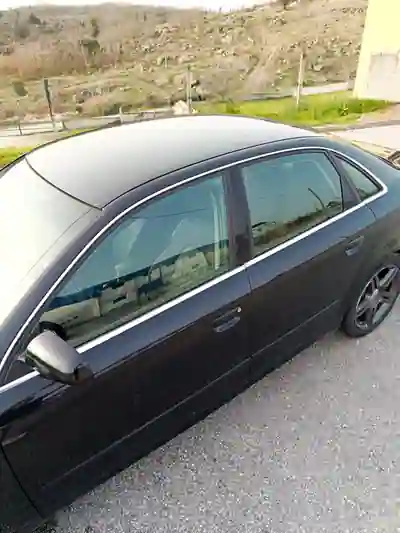 Audi A4 2006 - 4200 EUR, 329000 km - AUTO.MOTO.pt - 329000km - foto 5 de 19