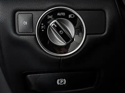 Mercedes-Benz CLS 350 2013 - 26950 EUR, 199000 km - AUTO.MOTO.pt - 199000km - foto 57 de 100