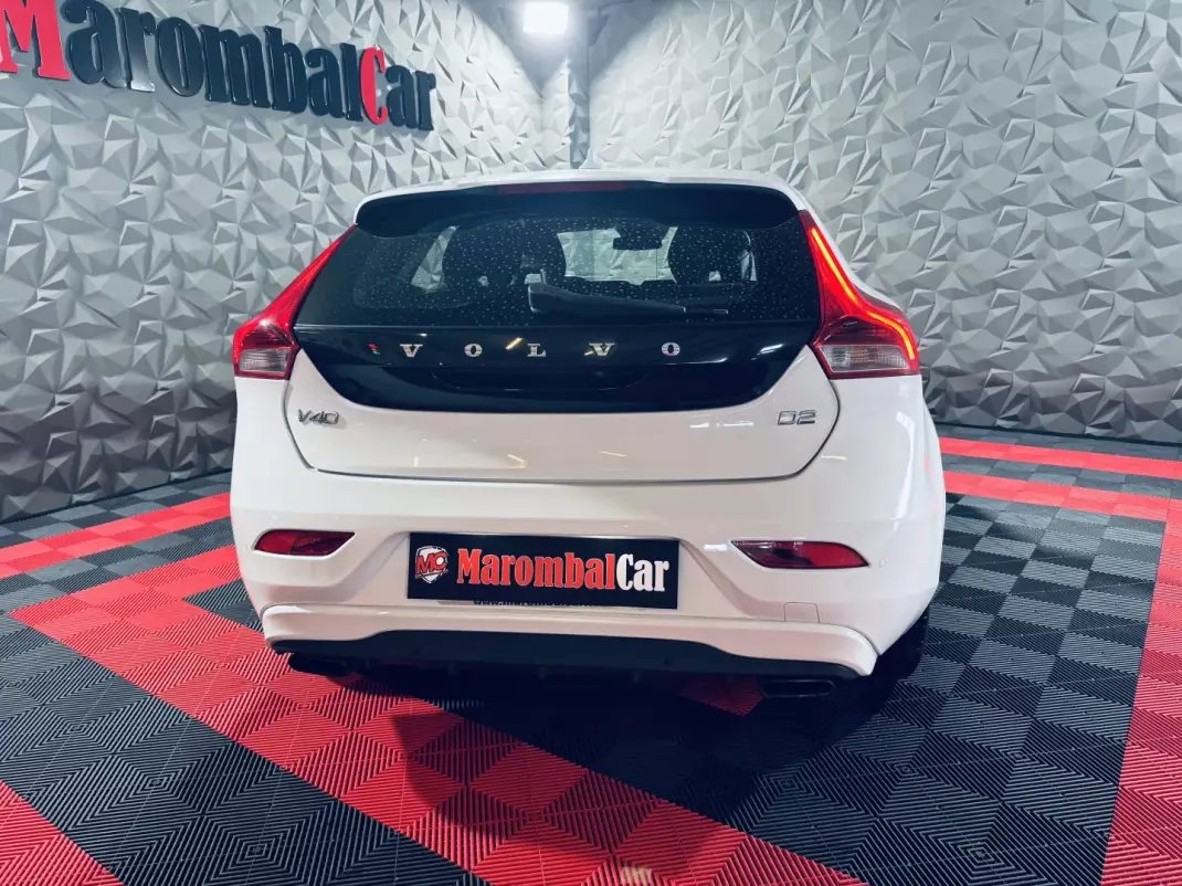 Volvo V40 2013 - 9990 EUR, 258002 km - AUTO.MOTO.pt - 258002km - foto 3 de 31