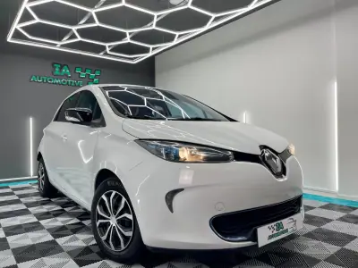 Renault Zoe 2015 - 8250 EUR, 19000 km - AUTO.MOTO.pt - 19000km - foto 4 de 12