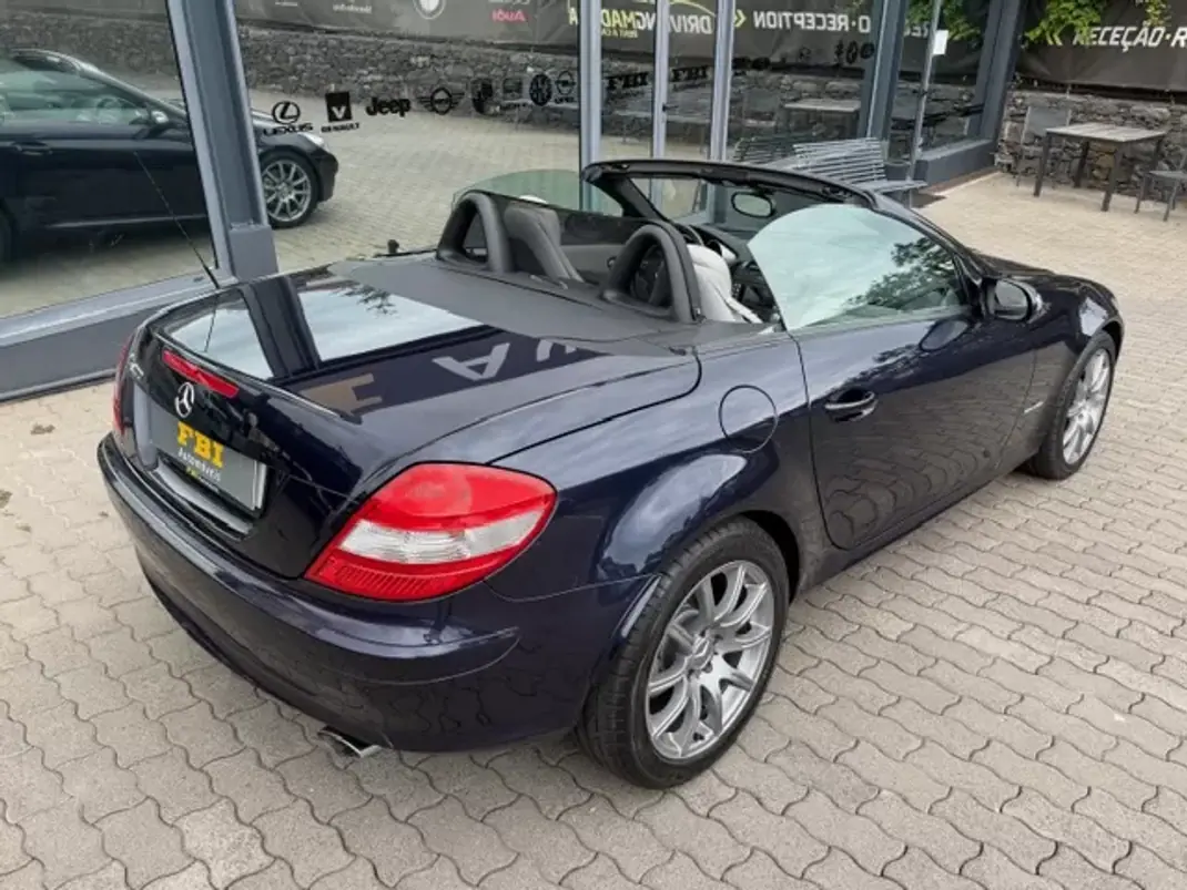 Mercedes-Benz SLK 200 2006 - 14900 EUR, 90900 km - AUTO.MOTO.pt - 90900km - foto 8 de 11