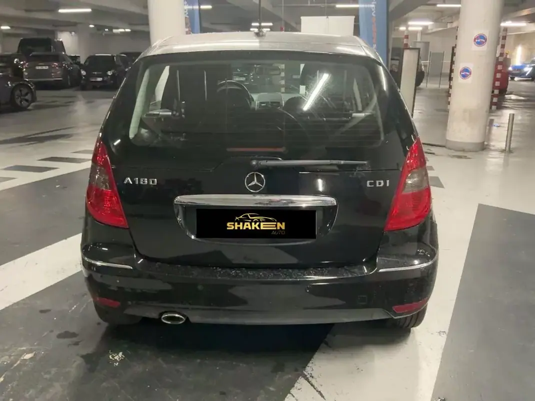 Mercedes-Benz A 180 2012 - 9900 EUR, 67382 km - AUTO.MOTO.pt - 67382km - foto 5 de 10