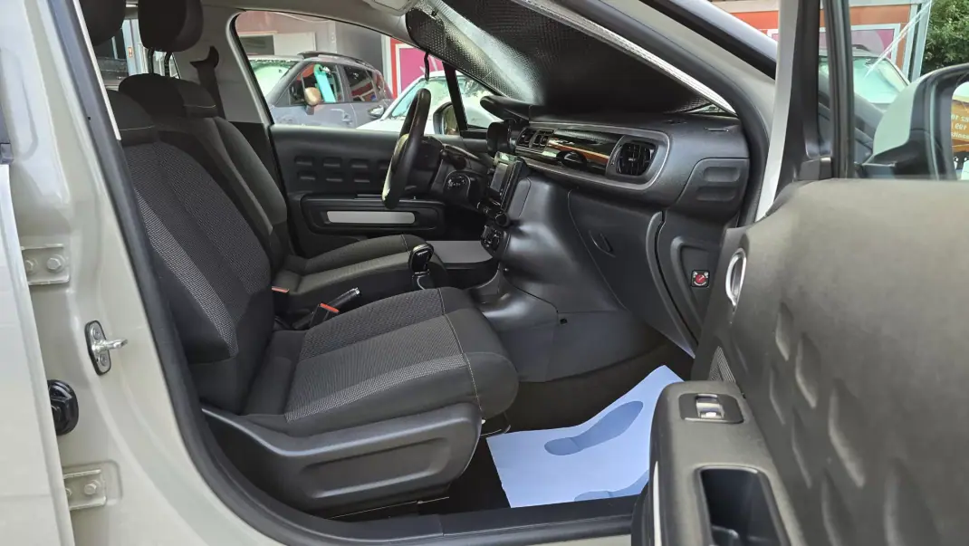 Citroën C3 2023 - 14950 EUR, 27920 km - AUTO.MOTO.pt - 27920km - foto 16 de 22