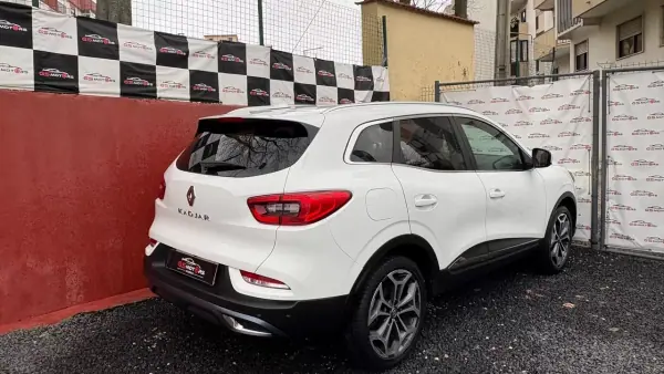 Renault Kadjar 2022 - 18900 EUR, 87000 km - AUTO.MOTO.pt - 87000km - foto 6 de 12