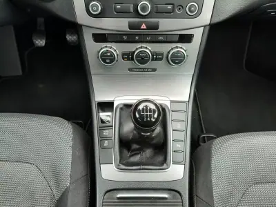 Volkswagen Passat 2012 - 8490 EUR, 296803 km - AUTO.MOTO.pt - 296803km - foto 22 de 27