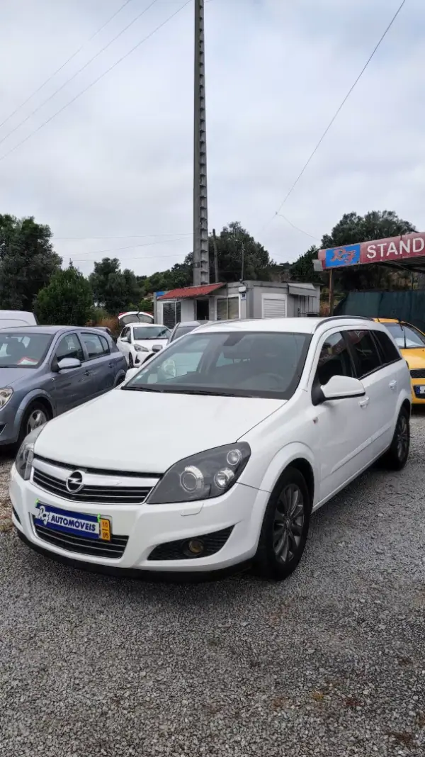 Opel Astra Caravan 2010 - 7398 EUR, 198797 km - AUTO.MOTO.pt - 198797km - foto 2 de 17