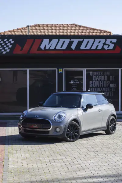 MINI 3 Portas 2017 - 13900 EUR, 237412 km - AUTO.MOTO.pt - 237412km - foto 3 de 32
