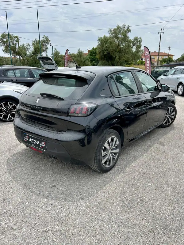 Peugeot 208 2020 - 12500 EUR, 67052 km - AUTO.MOTO.pt - 67052km - foto 3 de 10