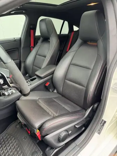 Mercedes-Benz CLA 45 AMG 2017 - 31950 EUR, 127877 km - AUTO.MOTO.pt - 127877km - foto 25 de 51