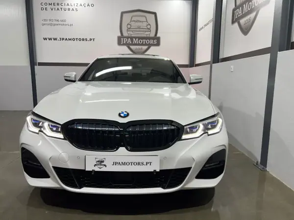 BMW 330 2020 - 36900 EUR, 64000 km - AUTO.MOTO.pt - 64000km - foto 3 de 51