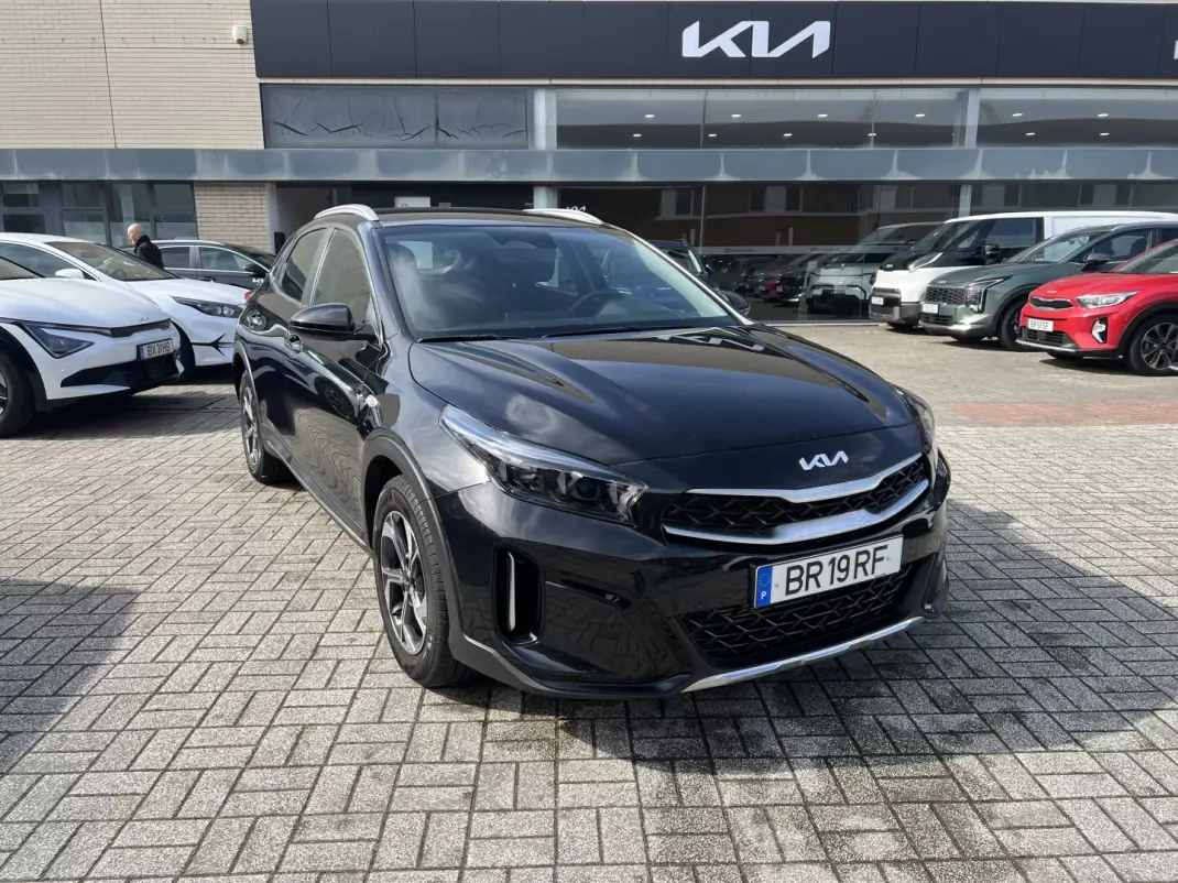 Kia XCeed 2025 - 19900 EUR, 13500 km - AUTO.MOTO.pt - 13500km - foto 1 de 20